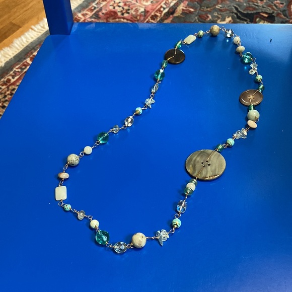 Vintage Buttons Necklace - Picture 9 of 9